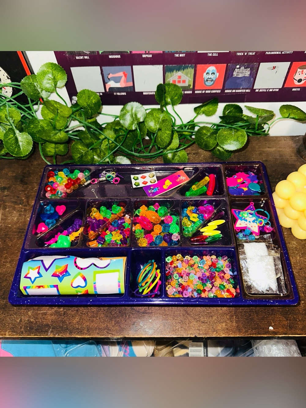 Lisa Frank Vintage Glitter & Glassy Bead Mania Kit